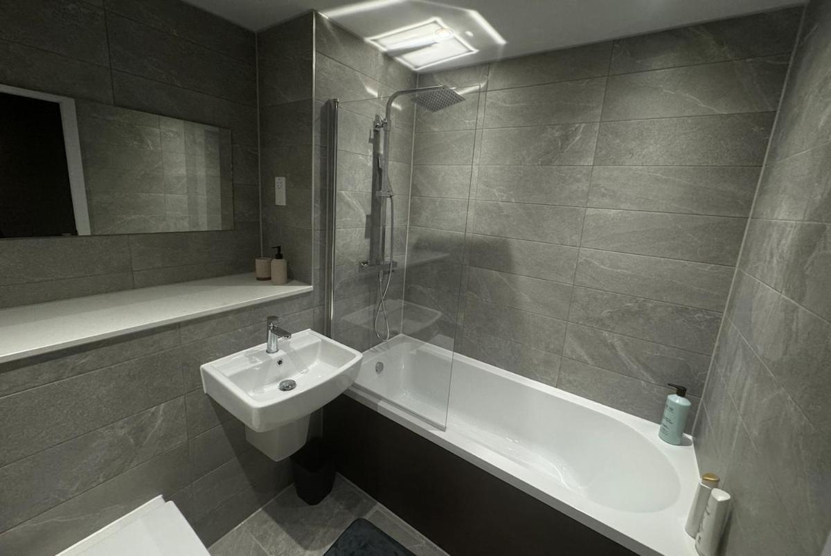 Modern 2-Bedroom Apartment In Heart Of Liverpool Exteriér fotografie